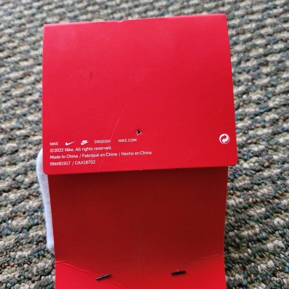 Nike Booties Socks Baby Infant 0-6 Months Boys Girls White Black Swoosh NEW T4 - Picture 3 of 5